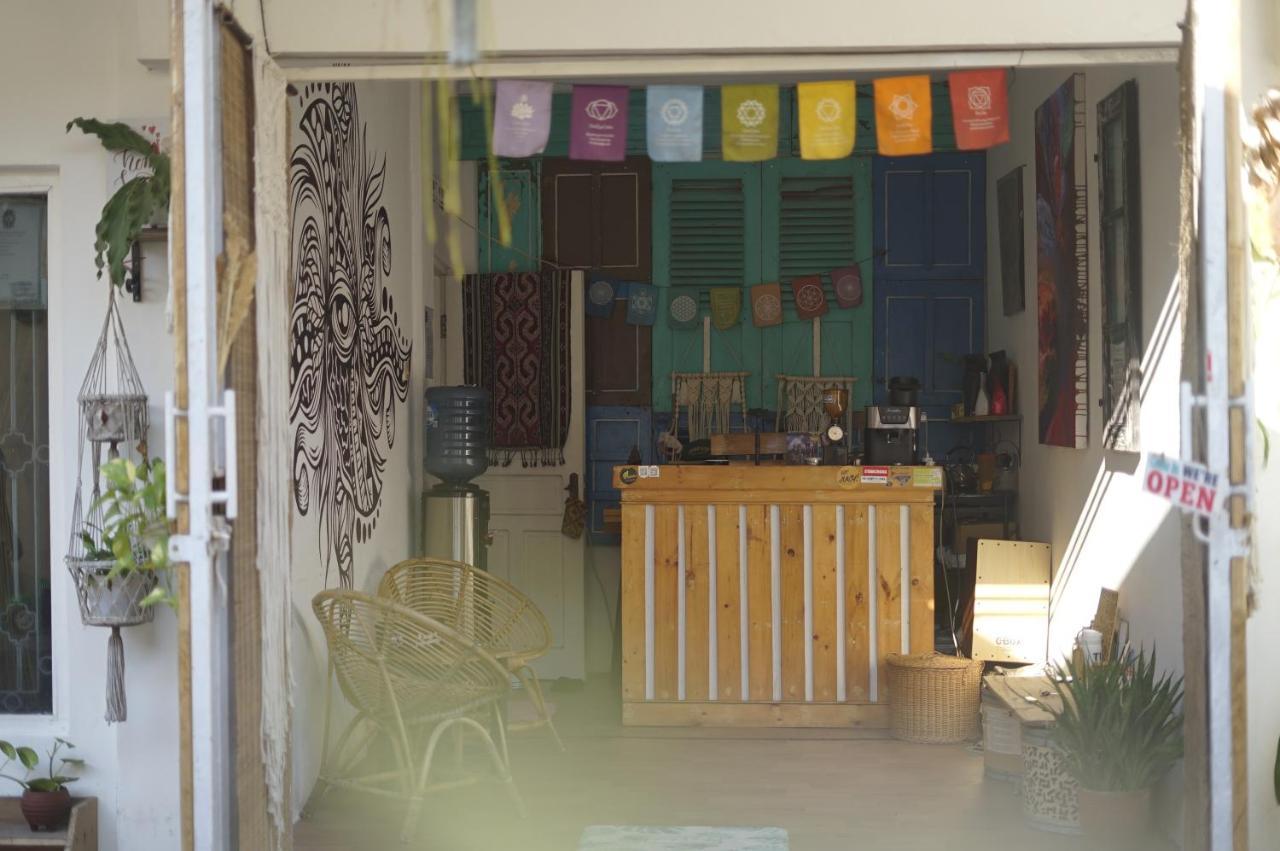 Oke Baik Hostel Джокьякарта Экстерьер фото