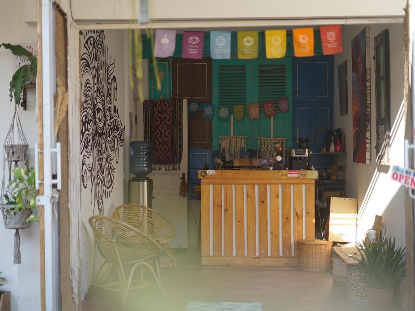 Oke Baik Hostel Джокьякарта Номер фото